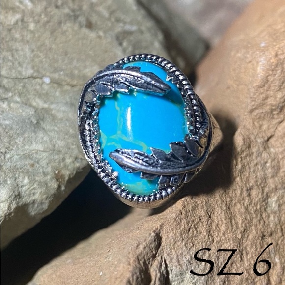 𝗡𝗘𝗪 Set of 2 Boho Rings - Picture 5 of 6
